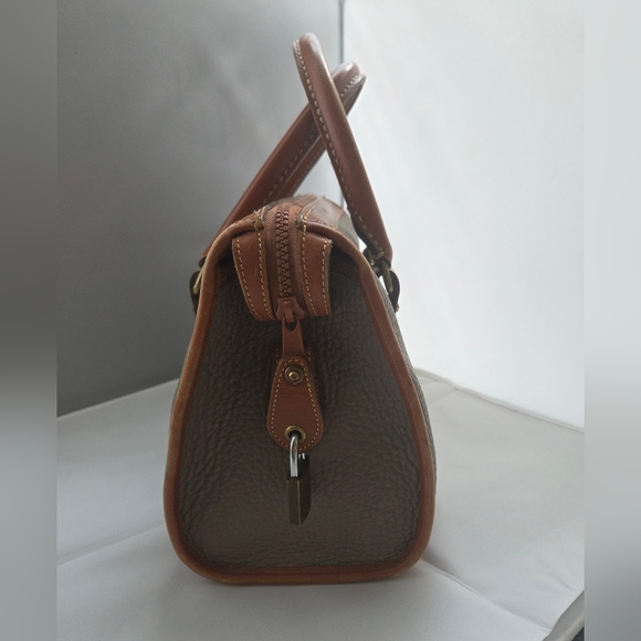 Dooney and Bourke Vintage Tan Leather Satchel - Picture 4 of 12